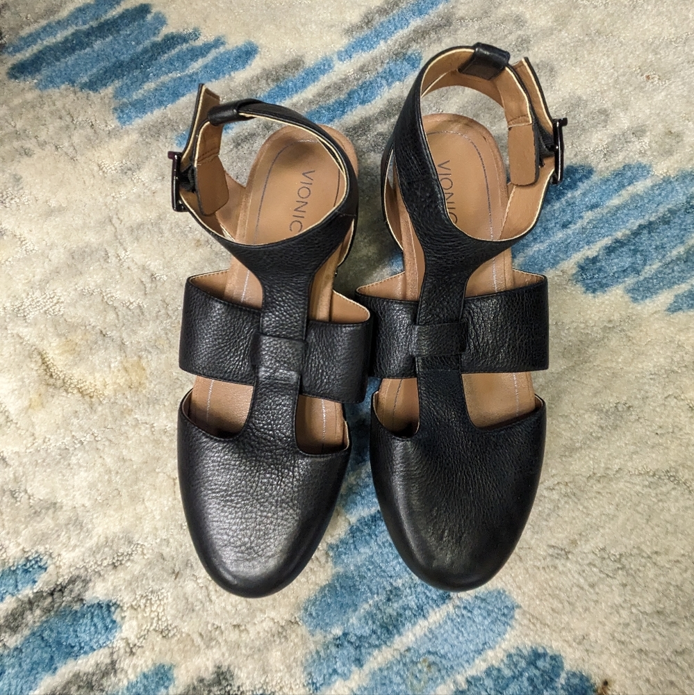 Vionic Black Leather Mules